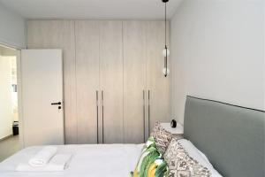 ALTA MARE city & sea VIEW- Cent Lux Apt (2BD, 2WC)