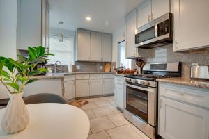 Inglewood Vacation Rental: 2 Mi to Sofi Stadium