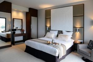 Hotels Kyriad Prestige Lyon Est - Saint Priest Eurexpo Hotel and SPA : photos des chambres