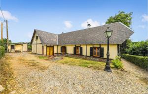 Maisons de vacances Stunning home in Haudricourt Aubois with 4 Bedrooms and WiFi : photos des chambres