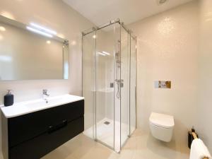 Style and Comfort Close to Ponta da Piedade #1941