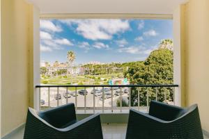 Rent4Rest Estoril Beachfront Apartments