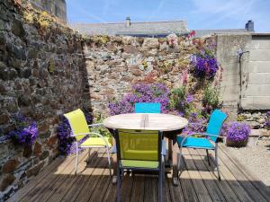 Maison de charme au Vivier-sur-Mer avec terrasse privée