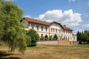 Pension v parku Český Šternberk - 捷克施特恩贝克