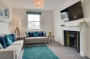 Standout 2BD Coastal Cottages in South Devon - Shaldon