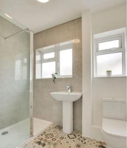 Standout 2BD Coastal Cottages in South Devon