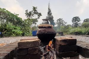 Forest Side Farm - Homestay at Kotabagh Near Nainital and Jim Corbett