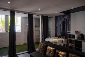 Appartements Superbe appartement avec Patio : photos des chambres