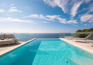 Amazing Seafront Croatian Villa - 5 Bedrooms - Villa White Pearl - Phenomenal Sea Views & Private In 