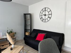 Appartements Appartement au calme Montjuzet F2 : photos des chambres