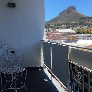 Overbeek 1 Bedroom 702 Apartment on Kloof Street