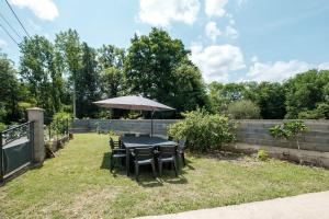 Maisons de vacances Le Verdier - Charmante maison pour 10 avec jardin : photos des chambres