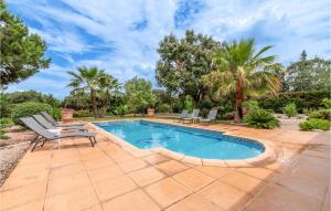 Maisons de vacances Nice Home In Vias With Wifi, Private Swimming Pool And Outdoor Swimming Pool : photos des chambres