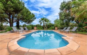 Maisons de vacances Nice Home In Vias With Wifi, Private Swimming Pool And Outdoor Swimming Pool : photos des chambres