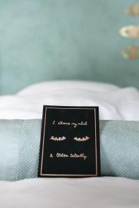 Private Room in Beautiful Mountain Home w Sauna