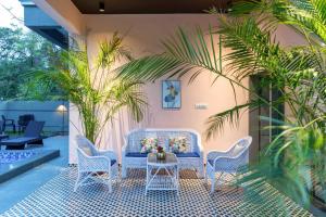 StayVistas Odessa Enclave - Mountain-View Villa with Private Pool, Balconies & Snooker Table