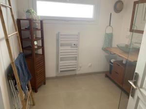 Appartements Logement independant -jardin -2 chambres-3 lits -proche circuit : photos des chambres