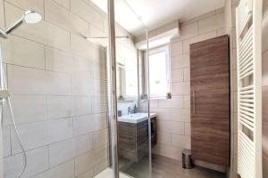 CHIC - Proche Hypercentre - Rénové - Tram - Spacieux - Lumineux