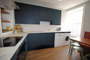 Auld Fishers Hoist- traditional home by the sea