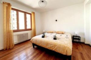 CHIC - Proche Hypercentre - Rénové - Tram - Spacieux - Lumineux