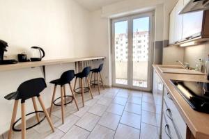 CHIC - Proche Hypercentre - Rénové - Tram - Spacieux - Lumineux