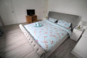 Whitley Bay - Sleeps 6 - Parking - Fast Wifi - Dogs Welcome