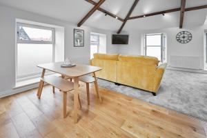 Host & Stay - 3 The Mount