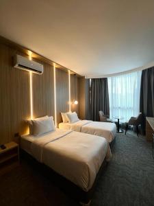 Royal Mass Airport Business Hotel