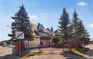 2 Bedroom Nice Apartment In Kolobrzeg