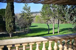 F3,la TERRASSE,1er étage,Le Rabinon,lac,riviereVAR