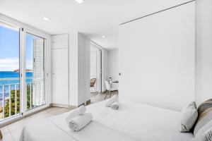 MEDANO4YOU Charly Blau