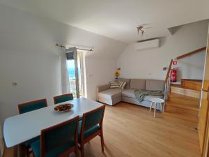 Zidanica-Vineyard Cottage Jakše