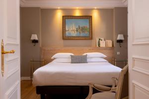Hotels Le Littre : photos des chambres