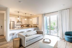 Piedmont Place Suite 301 - Near King Family Vineyards - Mtn Views