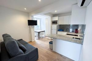 CAN ROMY APPARTEMENT T2F À 20m de la plage de Cala Montgo