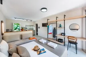 Sokrates Studios - Afantou