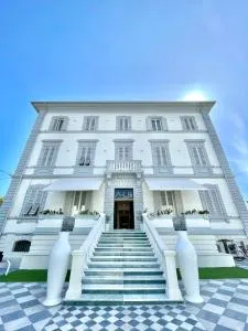 Hotel Tirreno - Comano