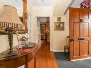 Storrs Lodge