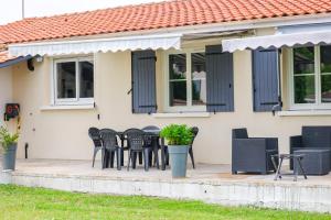 Maisons de vacances Le Saint-Roch #Jardin #Paisible : photos des chambres