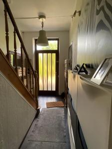 Hes-B&B