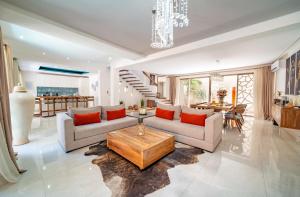 Villa White High-Standing - Breakfast