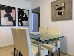 "SANXENXO HOLIDAYS" ATICO CON GARAJE, BARBACOA y PISCINA A 5 MIN DEL CENTRO