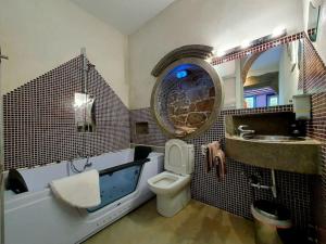 zentral club electrón- jacuzzi.