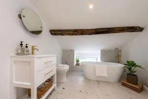 Stylish, comfortable, convenient! - Llanfor