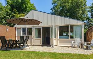 Nice Home In Warmenhuizen With Wifi