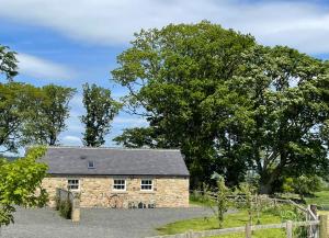 Stay on the Hill - Self Catered Cottages Laverick and Bothy