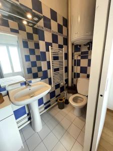 Vue mer, 2 chambres et 2 SDB.