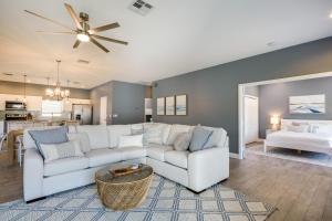 Florida Gem Saltwater Pool By Beaches and Kayaking!