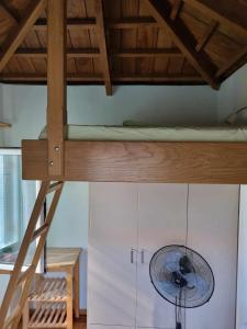 Οικοδέσποινα