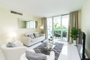 The Tides apartment Go Holiday Home 5th floor